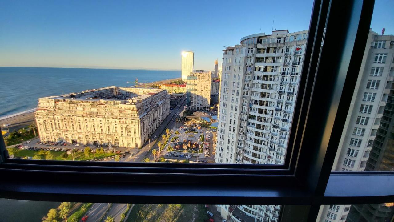 Black Sea Apartments Alliance Palace 바투미 외부 사진