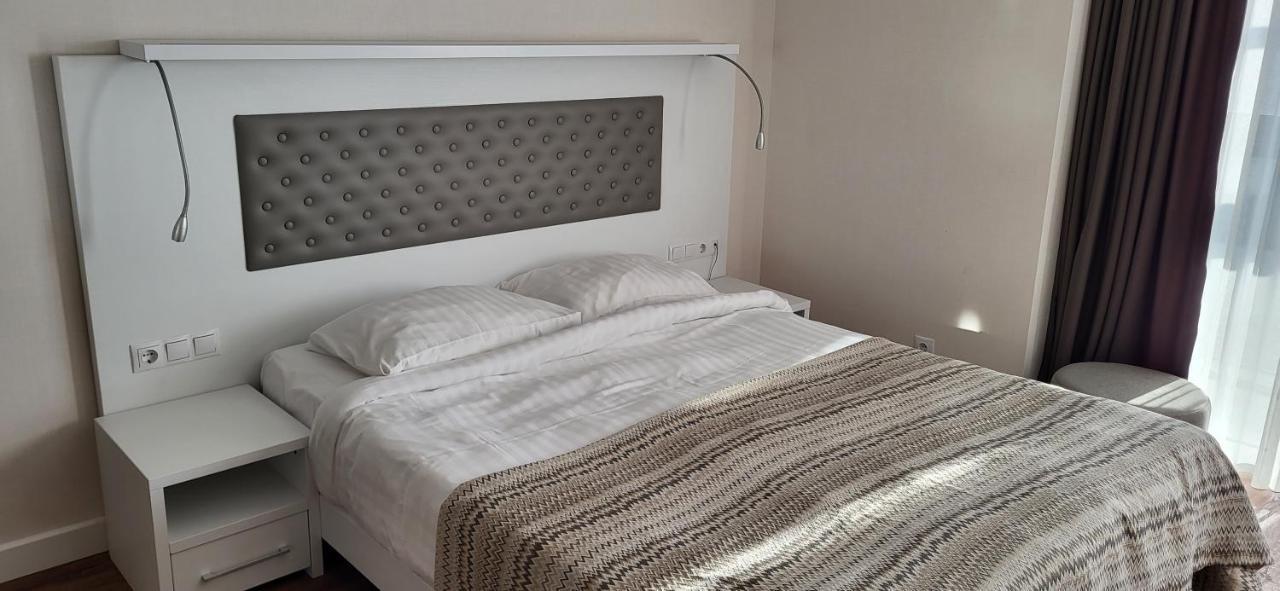 Black Sea Apartments Alliance Palace 바투미 외부 사진
