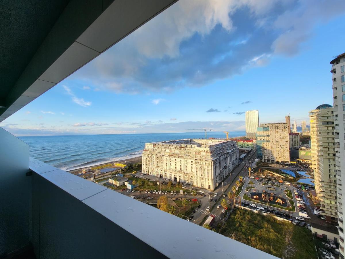 Black Sea Apartments Alliance Palace 바투미 외부 사진