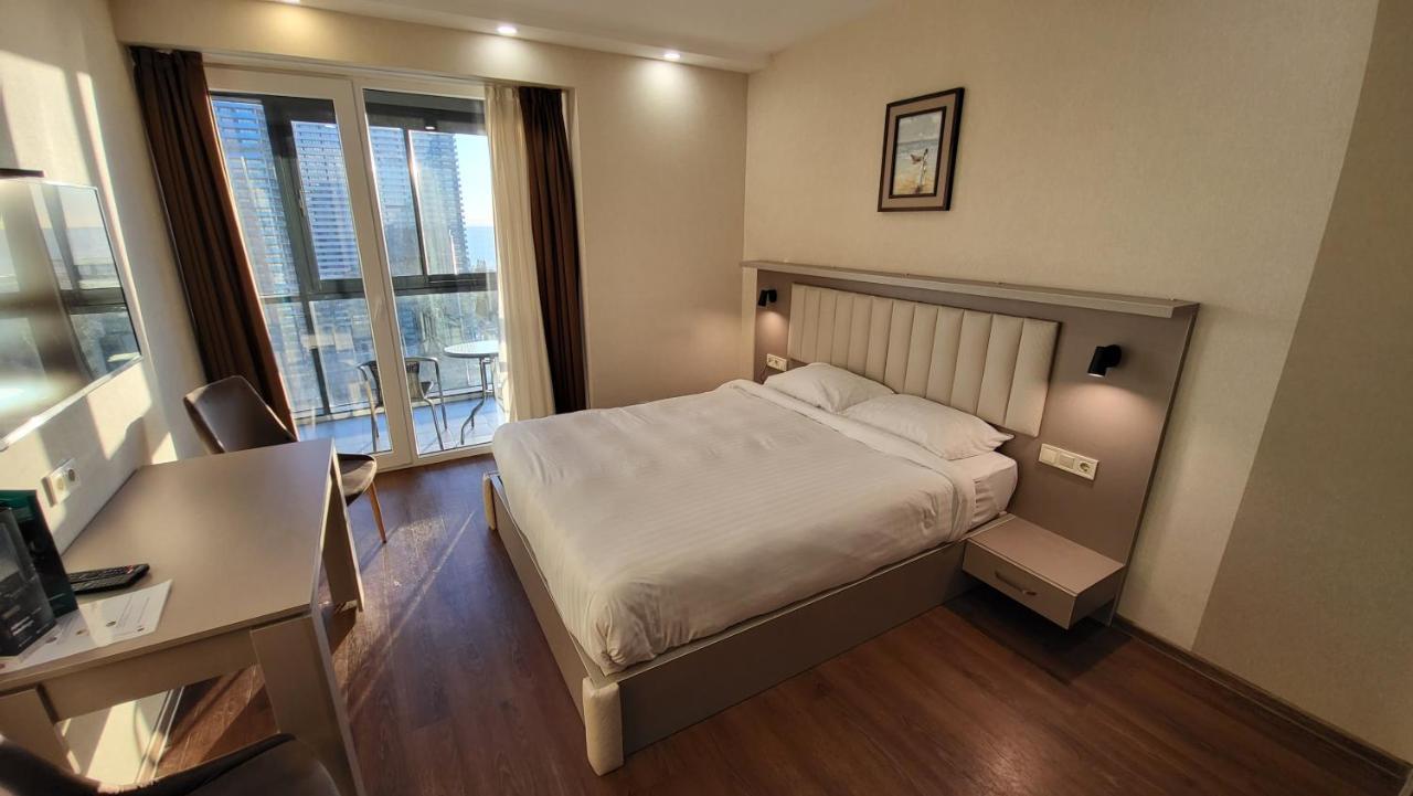 Black Sea Apartments Alliance Palace 바투미 외부 사진