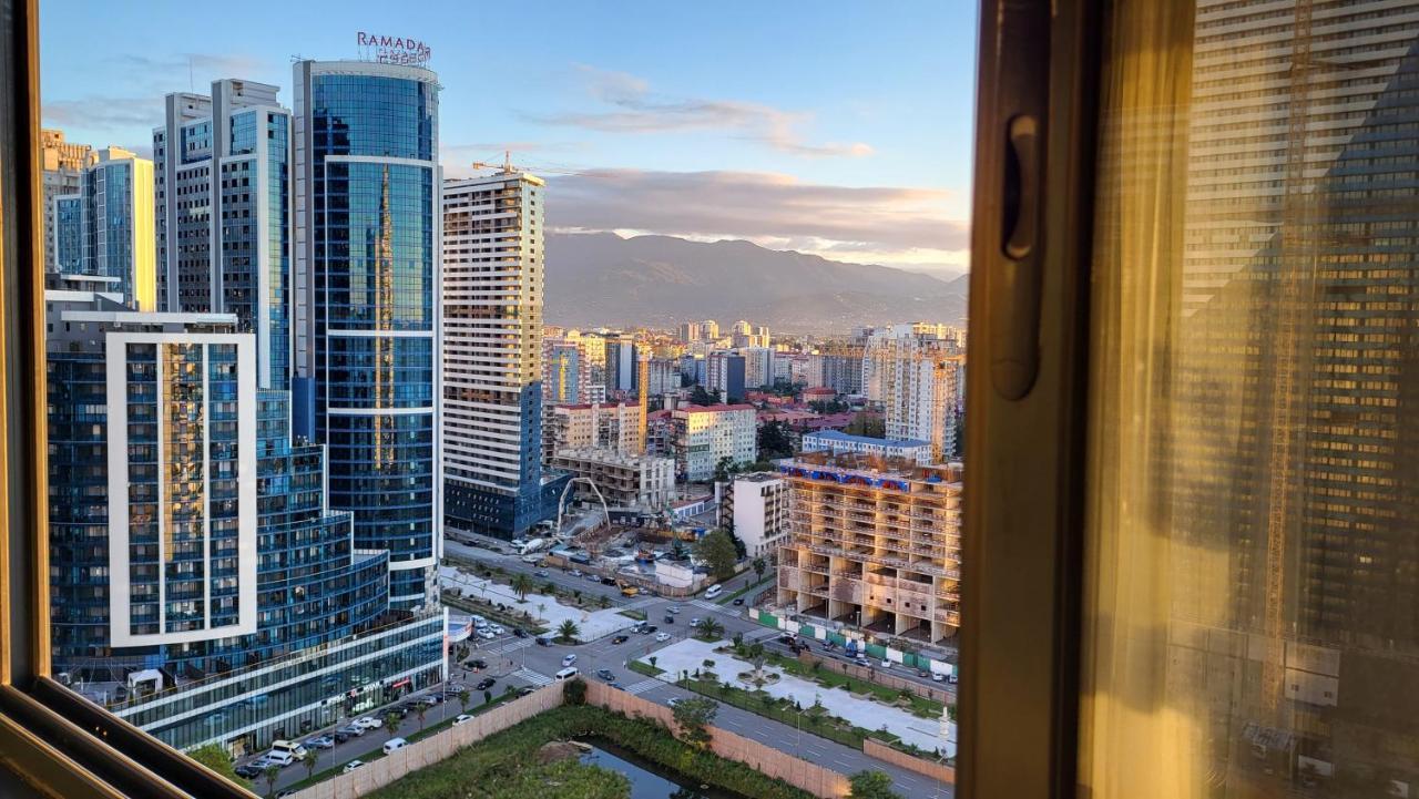 Black Sea Apartments Alliance Palace 바투미 외부 사진