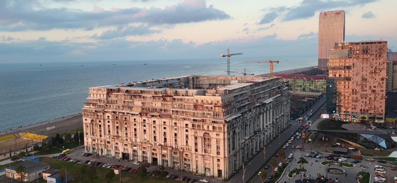Black Sea Apartments Alliance Palace 바투미 외부 사진