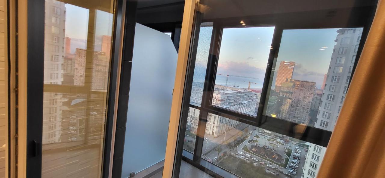 Black Sea Apartments Alliance Palace 바투미 외부 사진